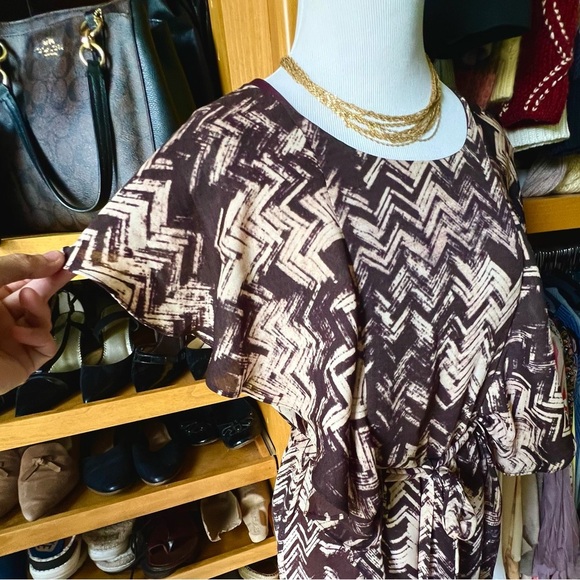 ⭐️BOGO FREE⭐️ NWOT GAP Ruffle Chiffon Patterned Dress - Picture 8 of 12